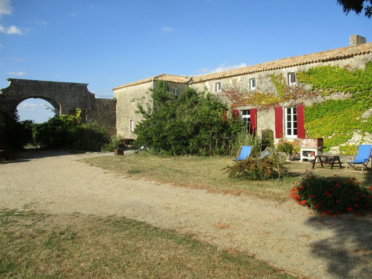 Logis De Bois Roche Vila Saint-Bonnet-sur-Gironde Exterior foto
